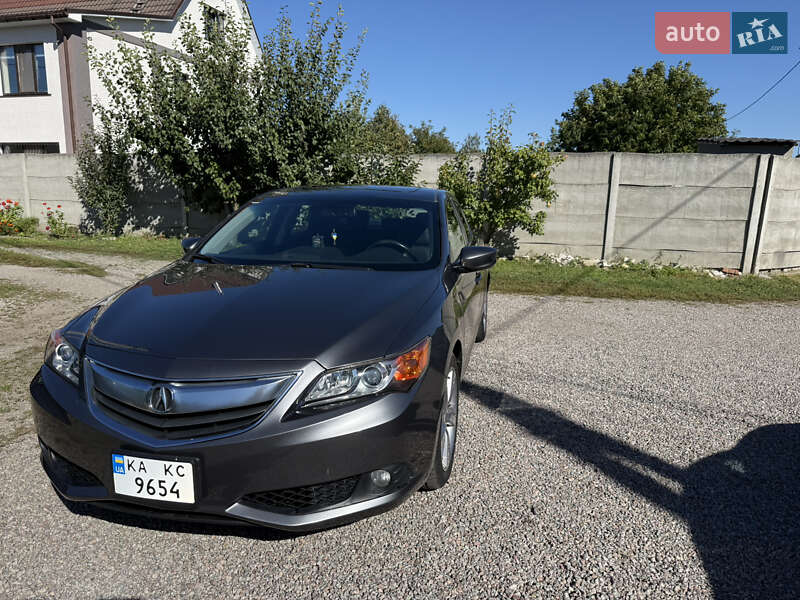 Acura ILX 2012
