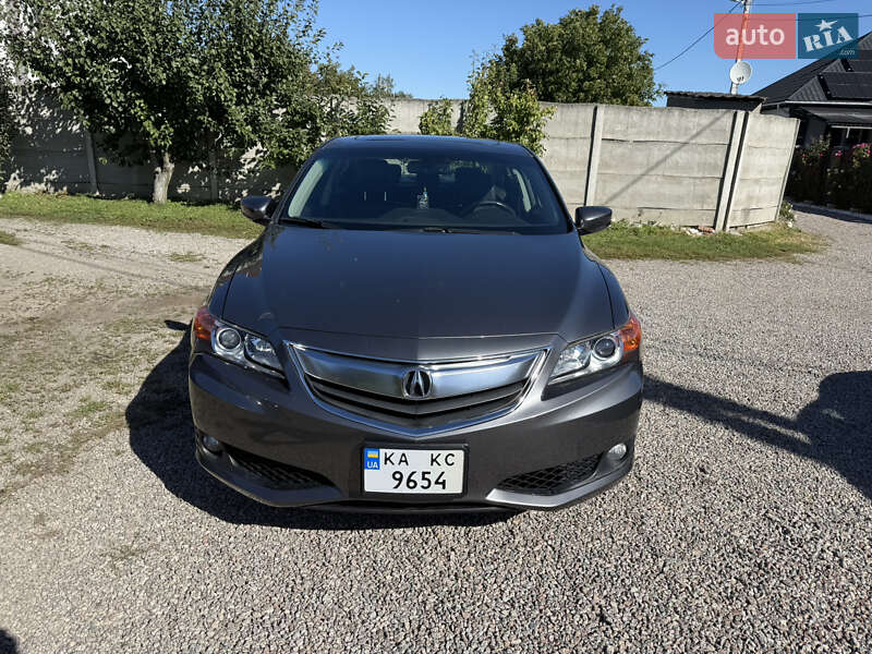 Acura ILX 2012