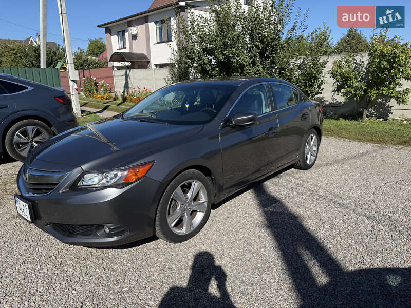 Acura ILX 2012