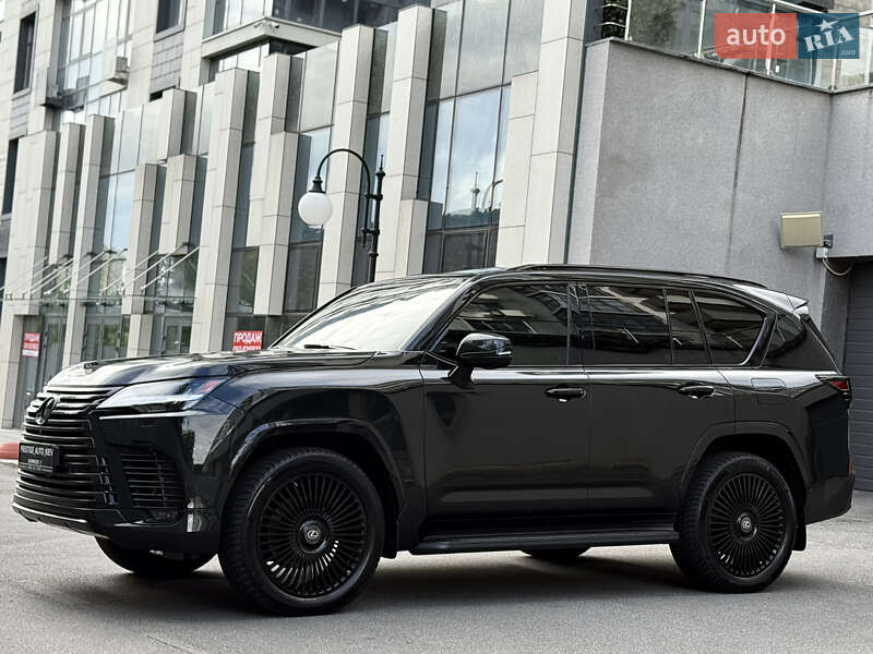 Lexus LX 2022