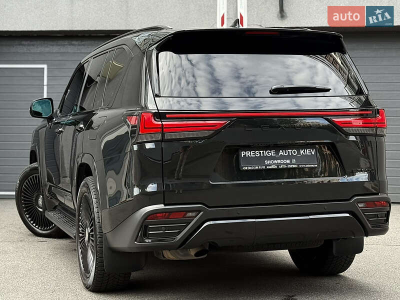 Lexus LX 2022