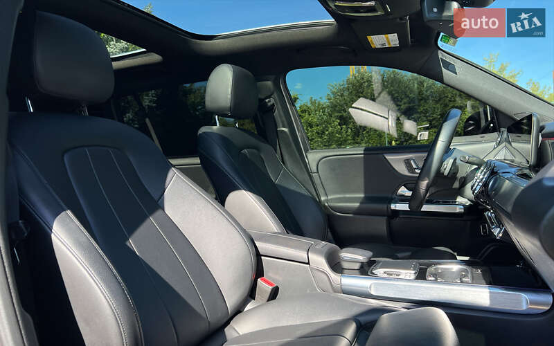 Mercedes-Benz GLB-Class 2019