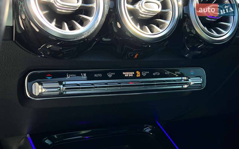 Mercedes-Benz GLB-Class 2019