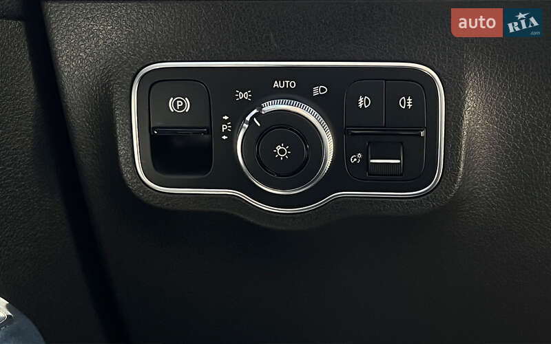 Mercedes-Benz GLB-Class 2019