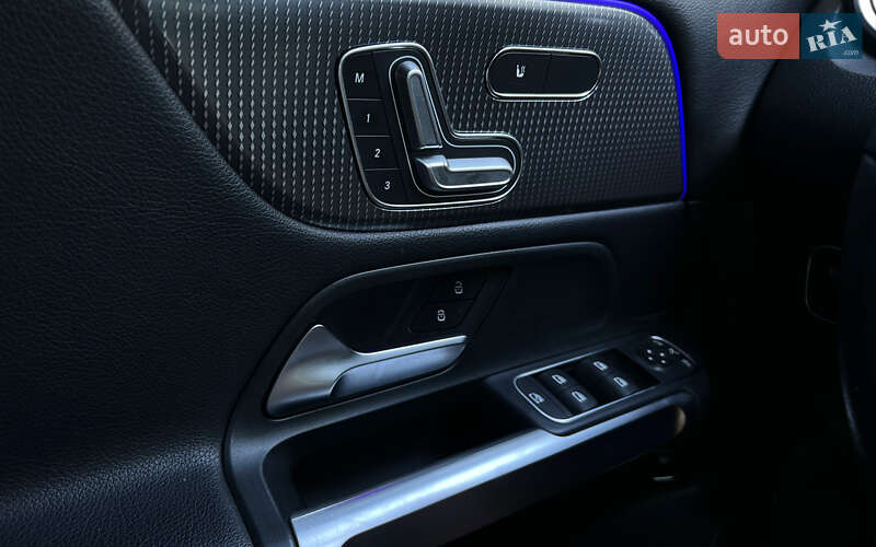 Mercedes-Benz GLB-Class 2019