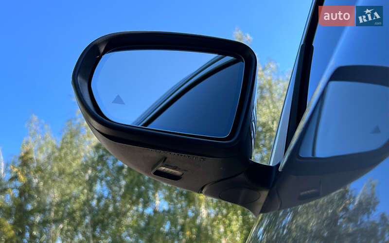 Mercedes-Benz GLB-Class 2019