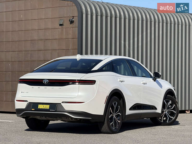 Toyota Crown 2024