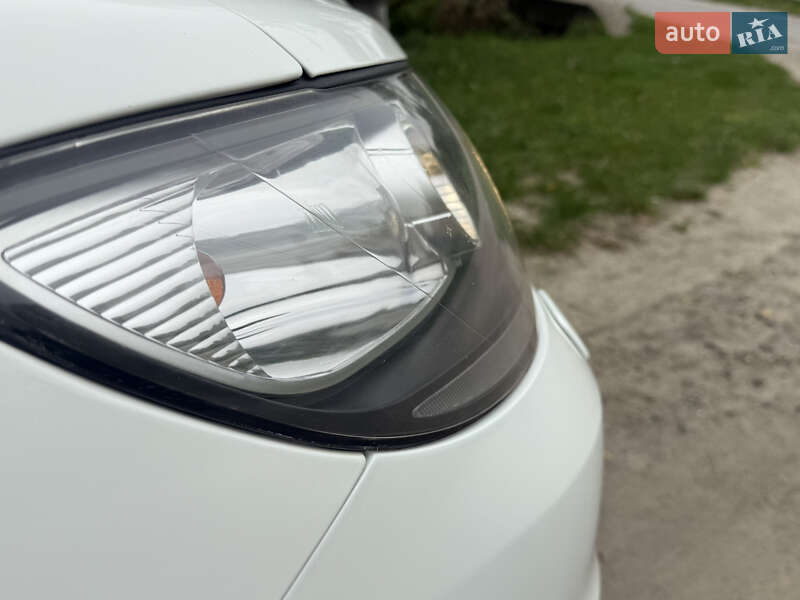 Hyundai Santa FE 2011