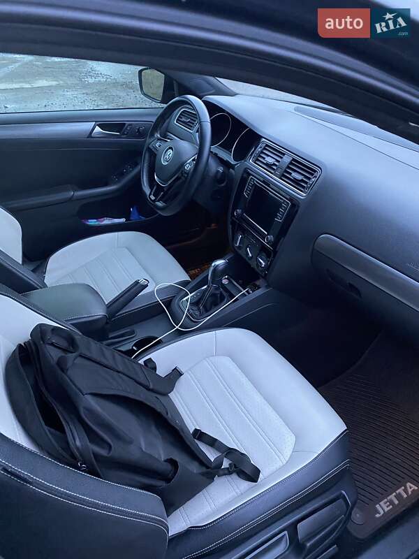 Volkswagen Jetta 2015