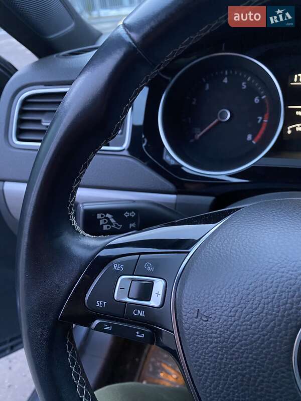 Volkswagen Jetta 2015