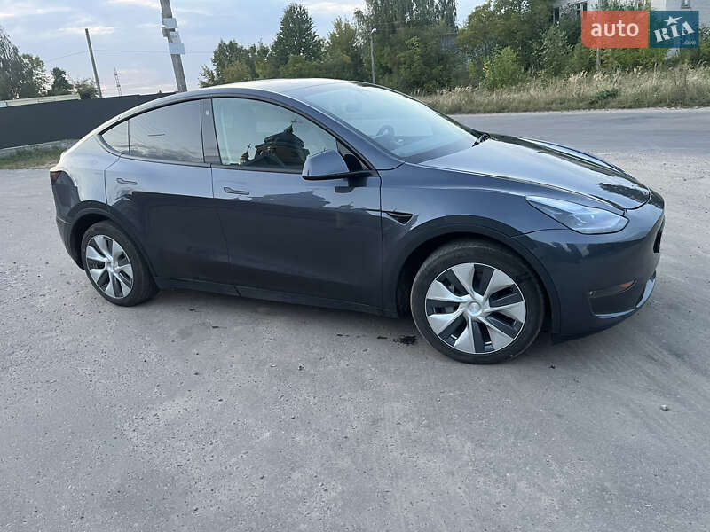Tesla Model Y 2022