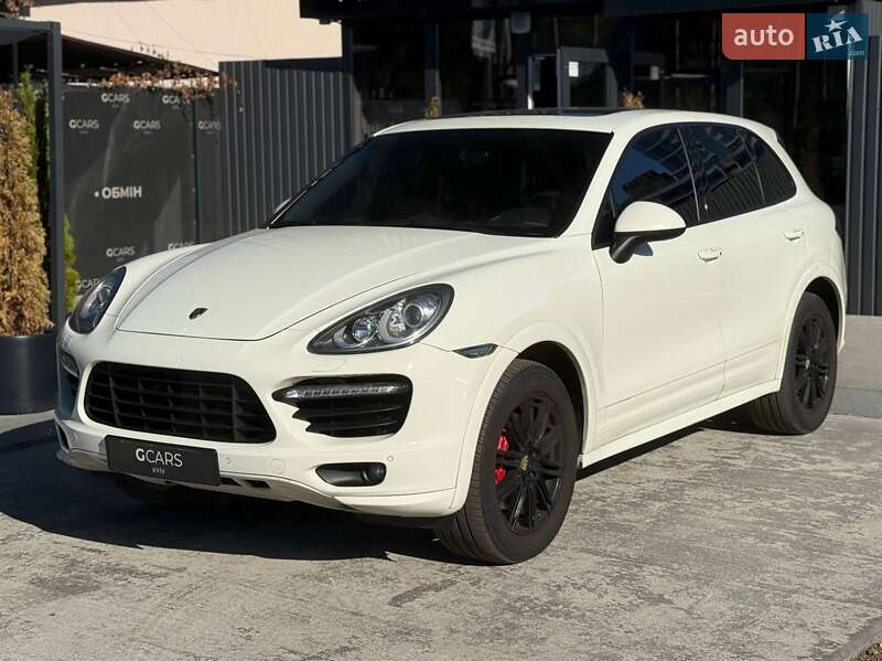 Porsche Cayenne 2011