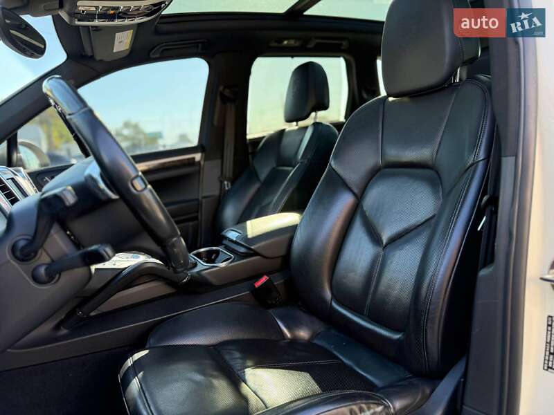 Porsche Cayenne 2011