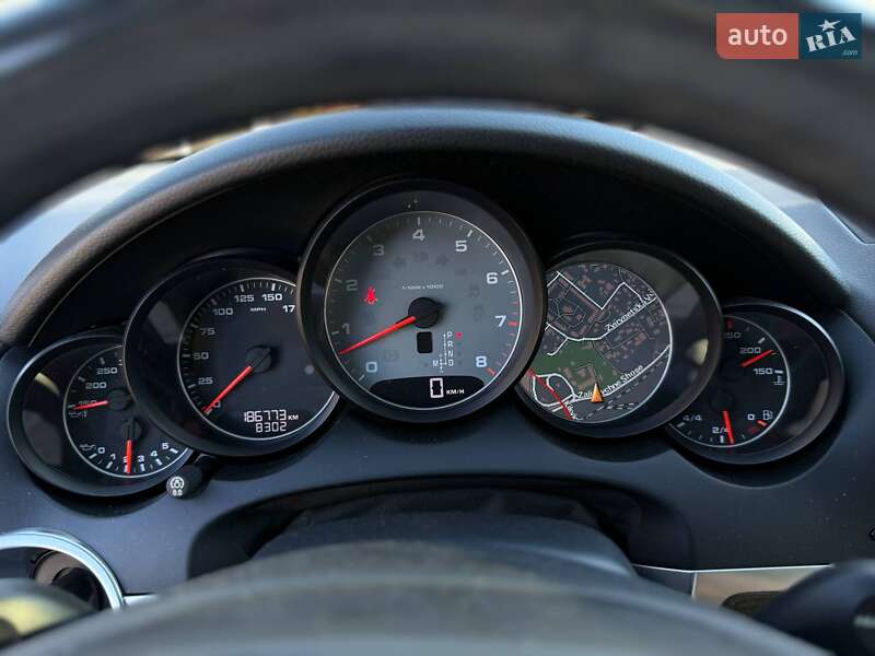 Porsche Cayenne 2011