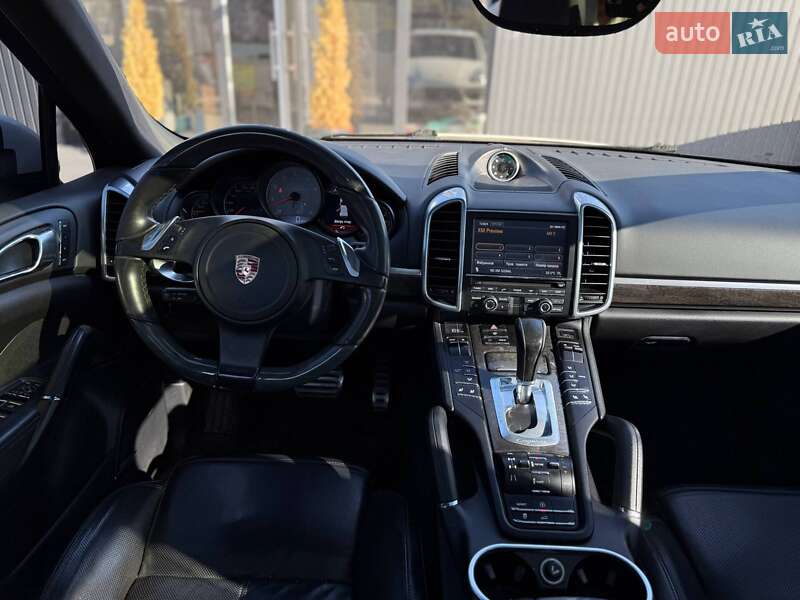 Porsche Cayenne 2011