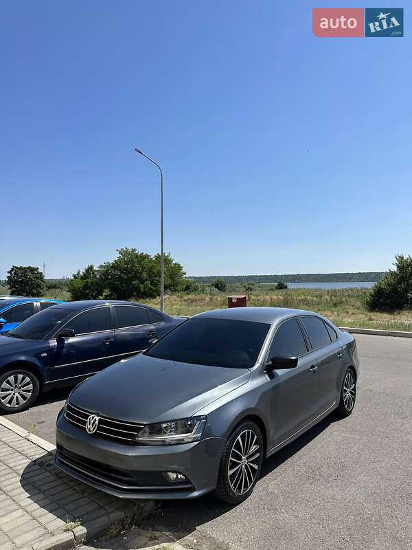 Volkswagen Jetta 2016