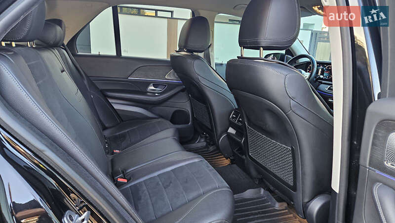 Mercedes-Benz GLE-Class 2021