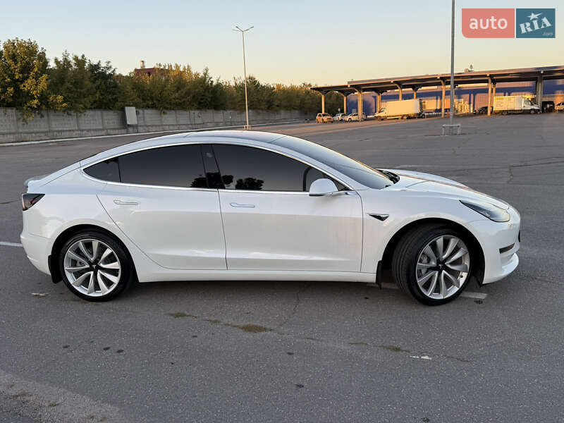 Tesla-29