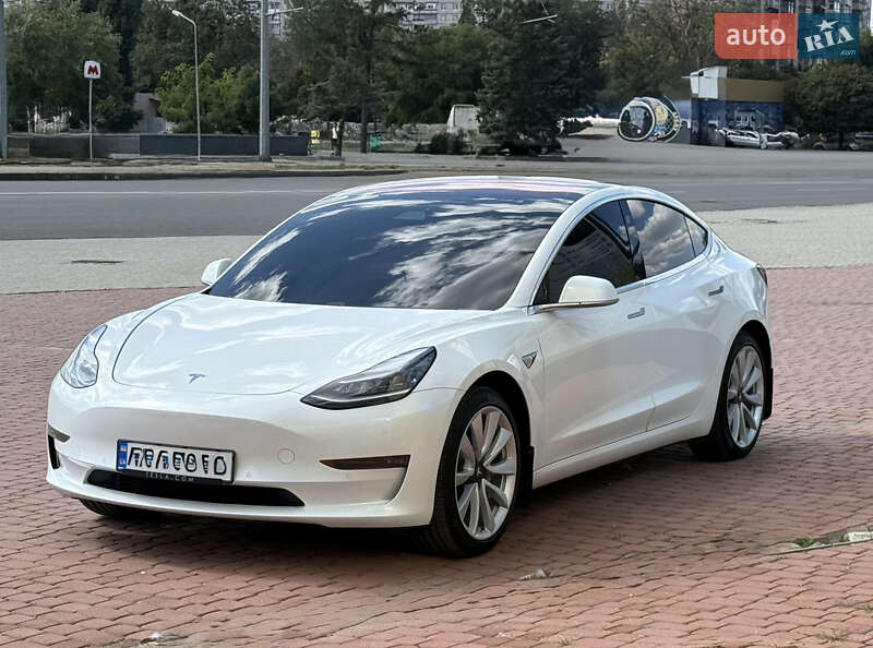 Tesla-37
