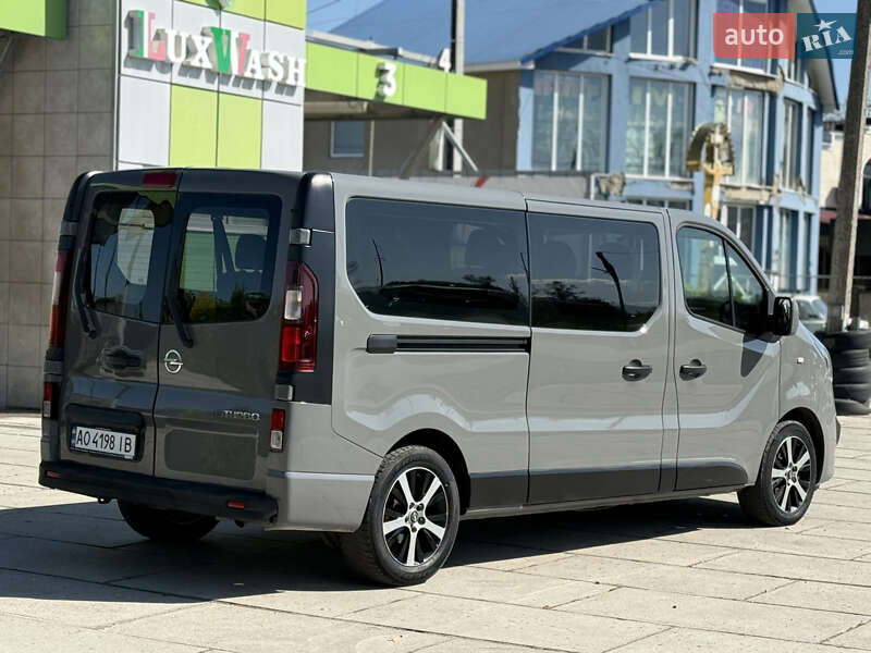 Opel Vivaro 2016