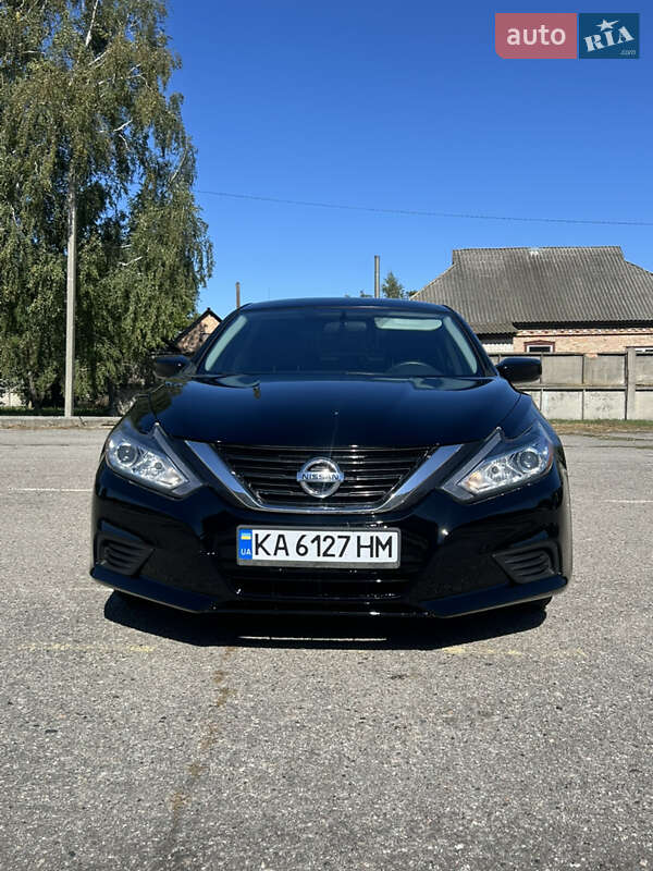 Nissan-12