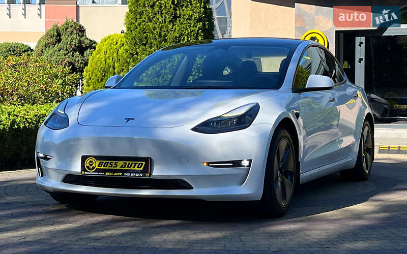 Tesla-3