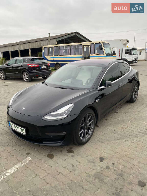 Tesla-3