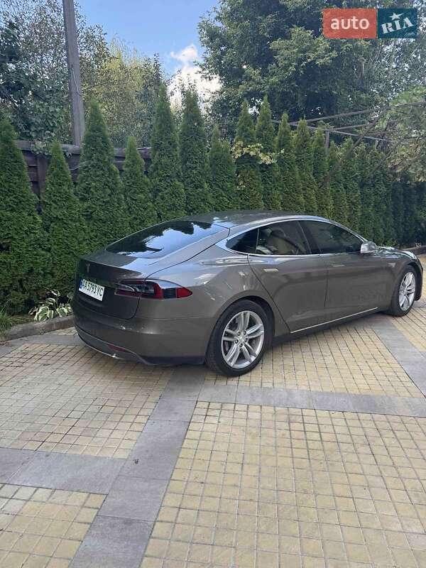 Tesla-3