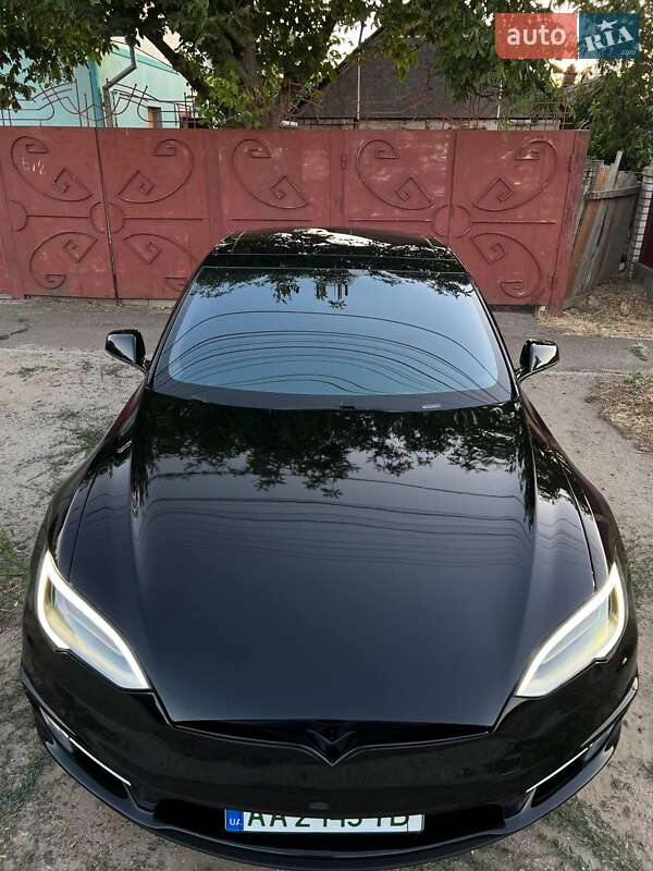 Tesla-0