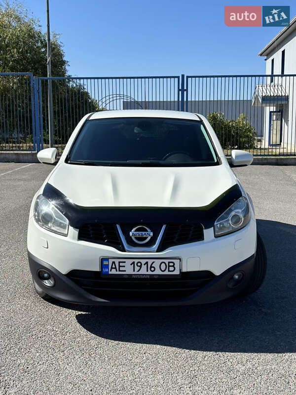 Nissan-10