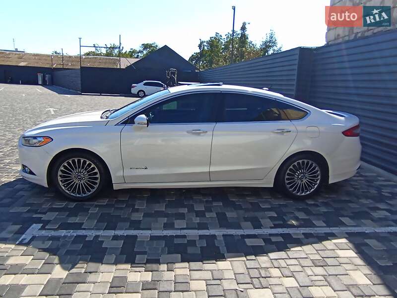 Ford Fusion 2015