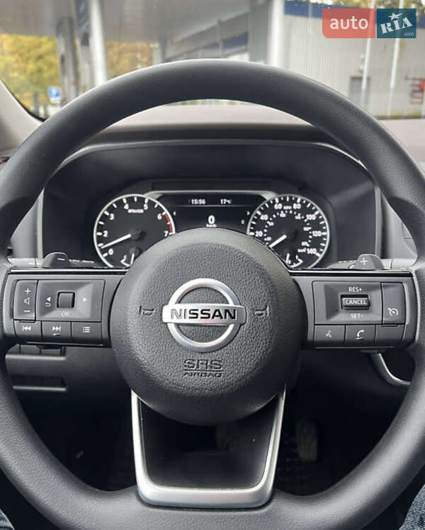 Nissan-22