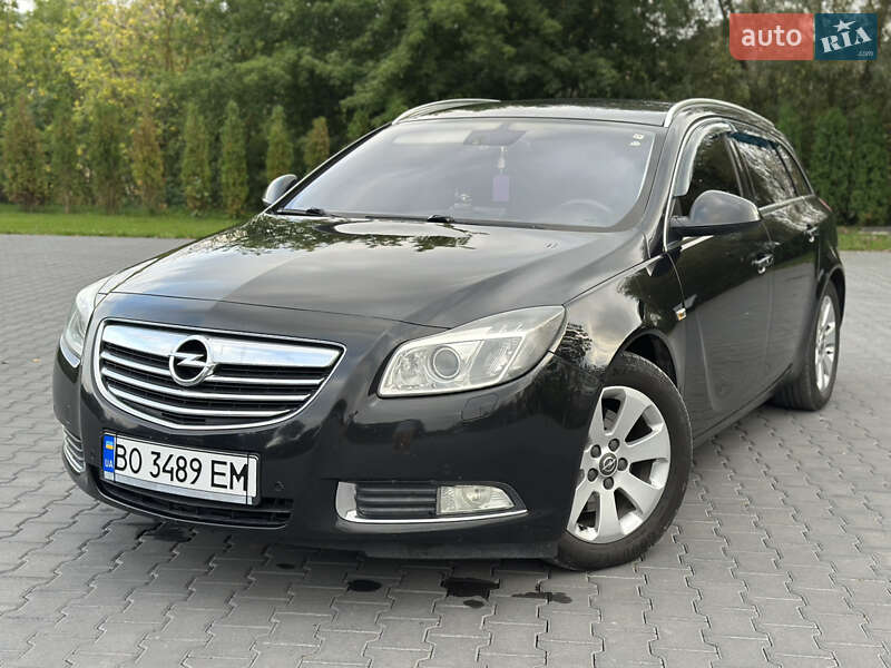 Opel Insignia 2011