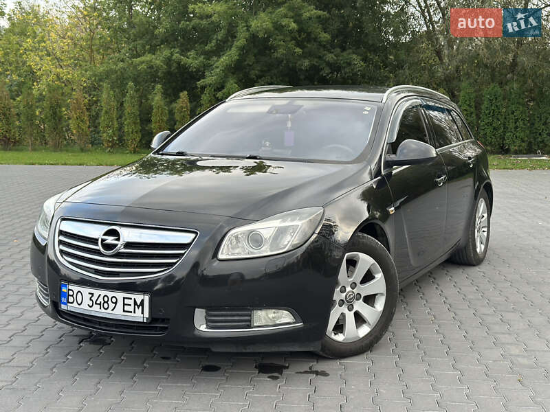 Opel Insignia 2011