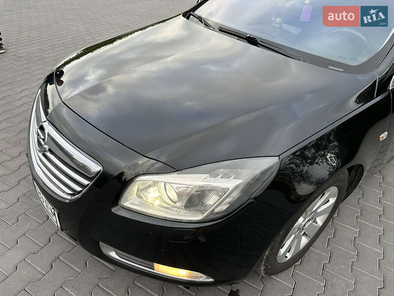 Opel Insignia 2011