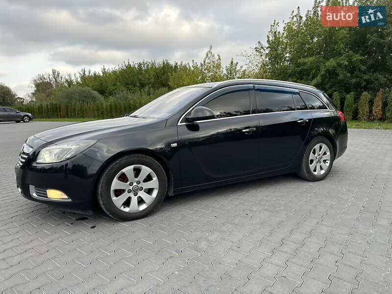 Opel Insignia 2011