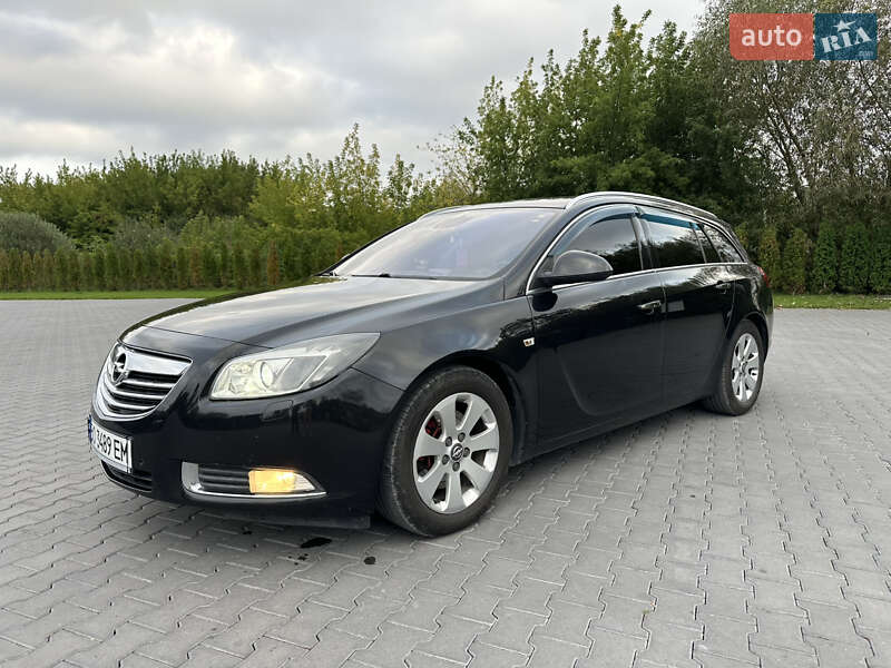 Opel Insignia 2011