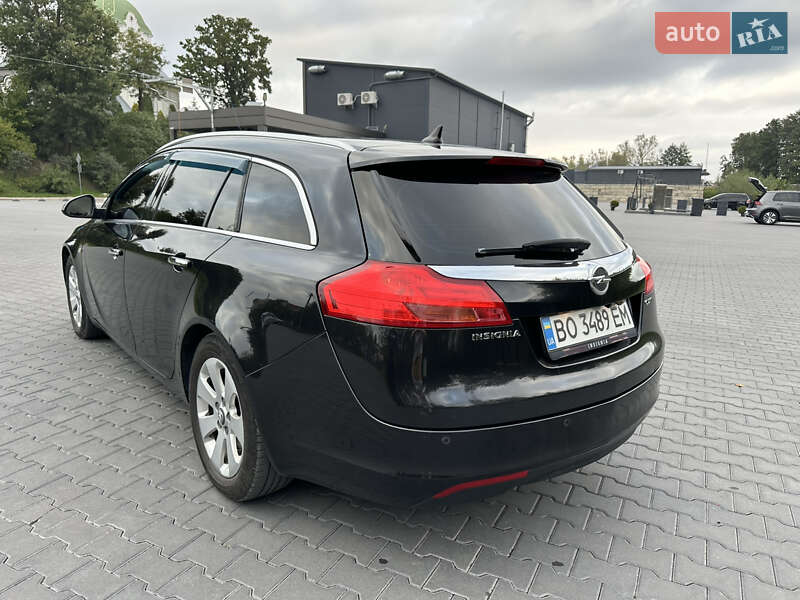 Opel Insignia 2011