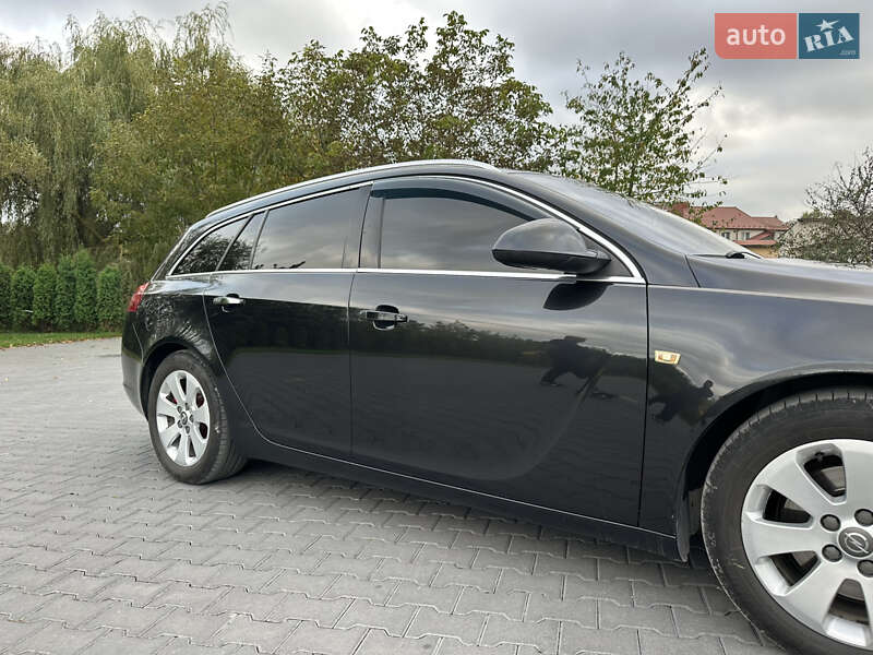 Opel Insignia 2011