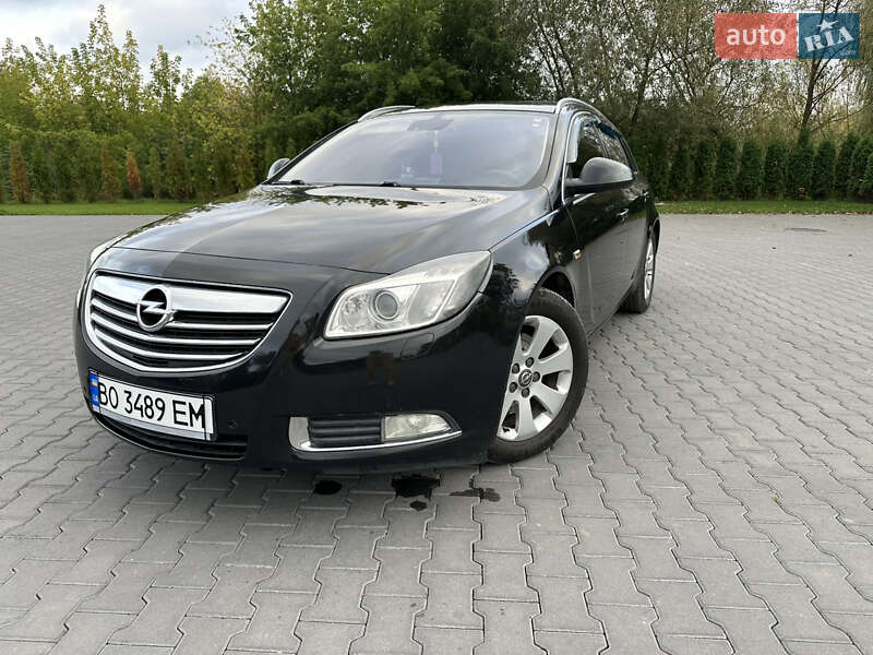 Opel Insignia 2011