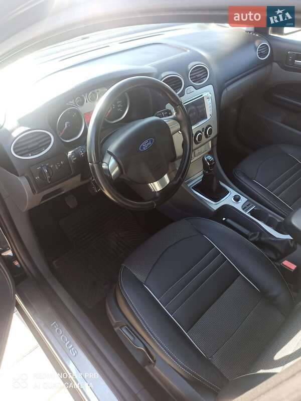 Ford Focus 2010