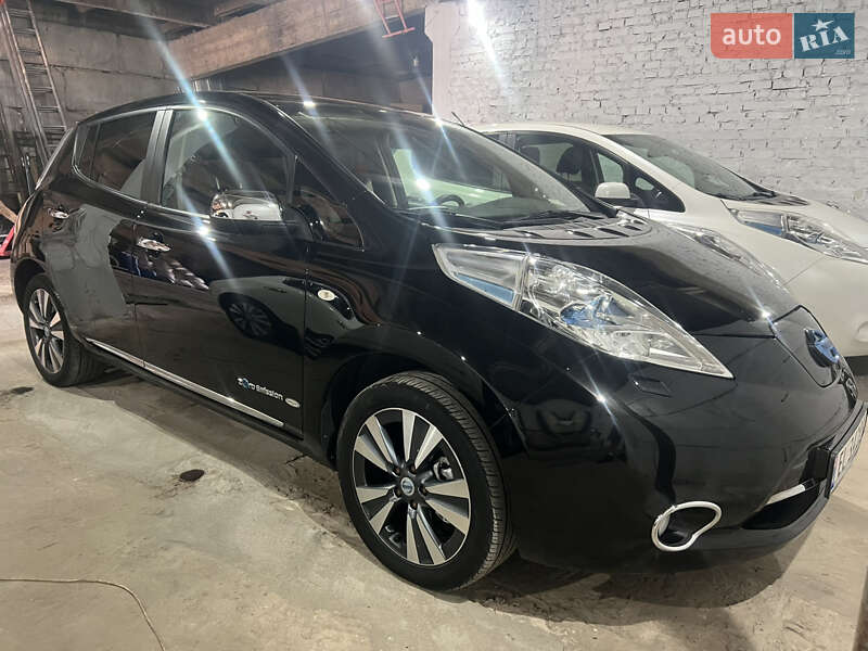 Nissan Leaf 2014