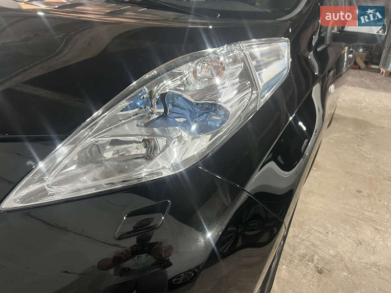 Nissan Leaf 2014