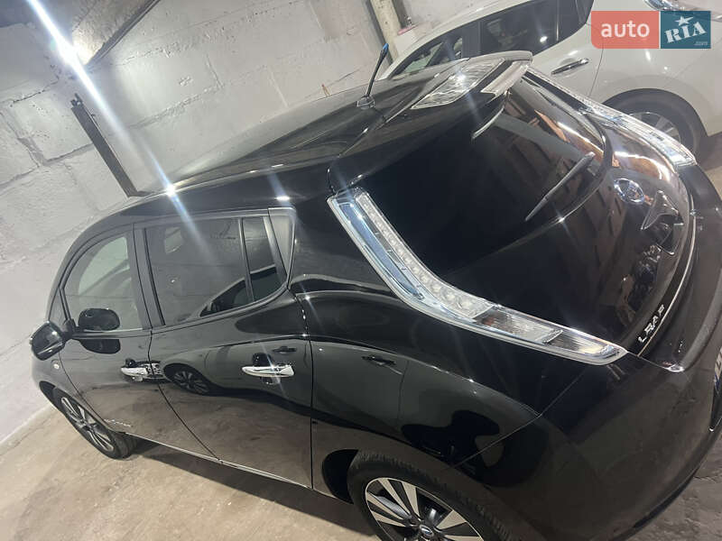 Nissan Leaf 2014