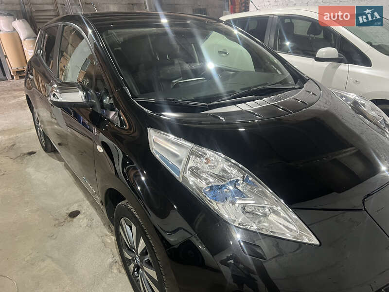 Nissan Leaf 2014