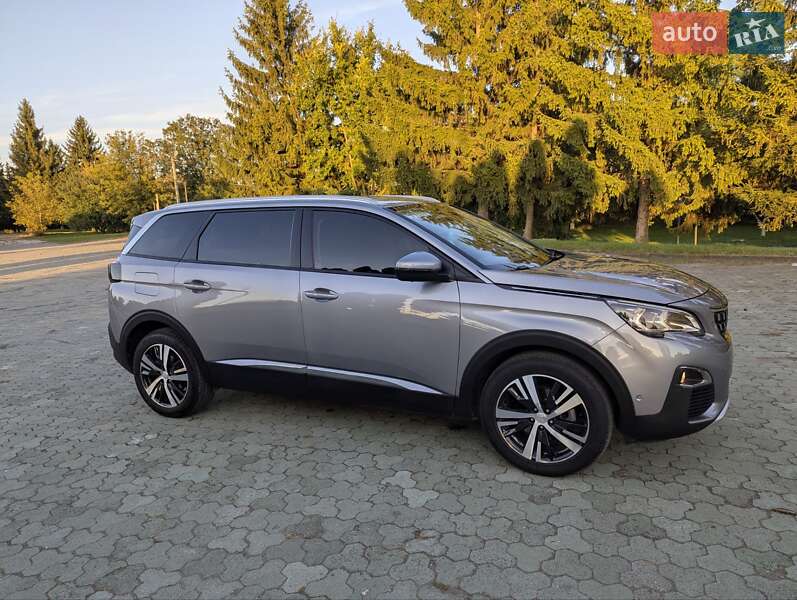 Peugeot 5008 2020