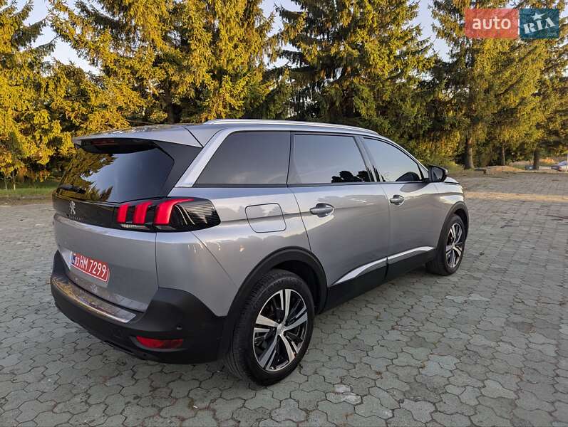 Peugeot 5008 2020