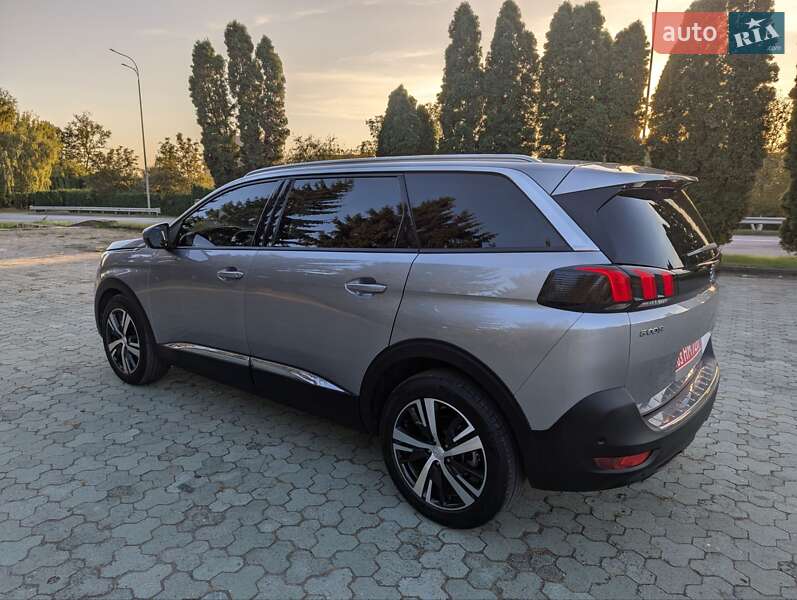Peugeot 5008 2020