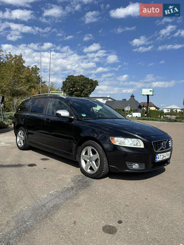 Volvo V50 2011