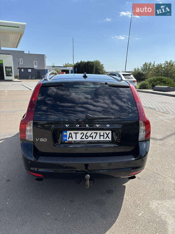 Volvo V50 2011